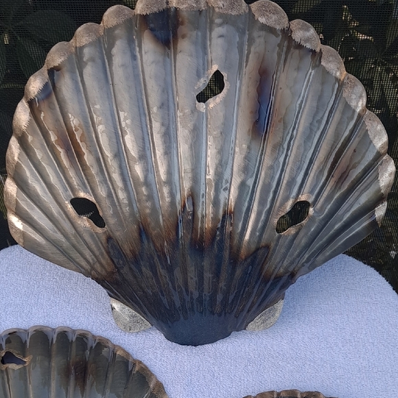 Decorative  Metal Shell Wall Art Set - Picture 3 of 8